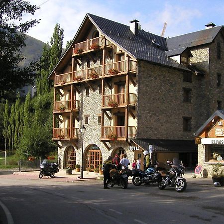 Hotel Bocale Sallent De Gallego Bagian luar foto