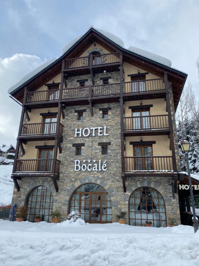 Hotel Bocale Sallent De Gallego Bagian luar foto
