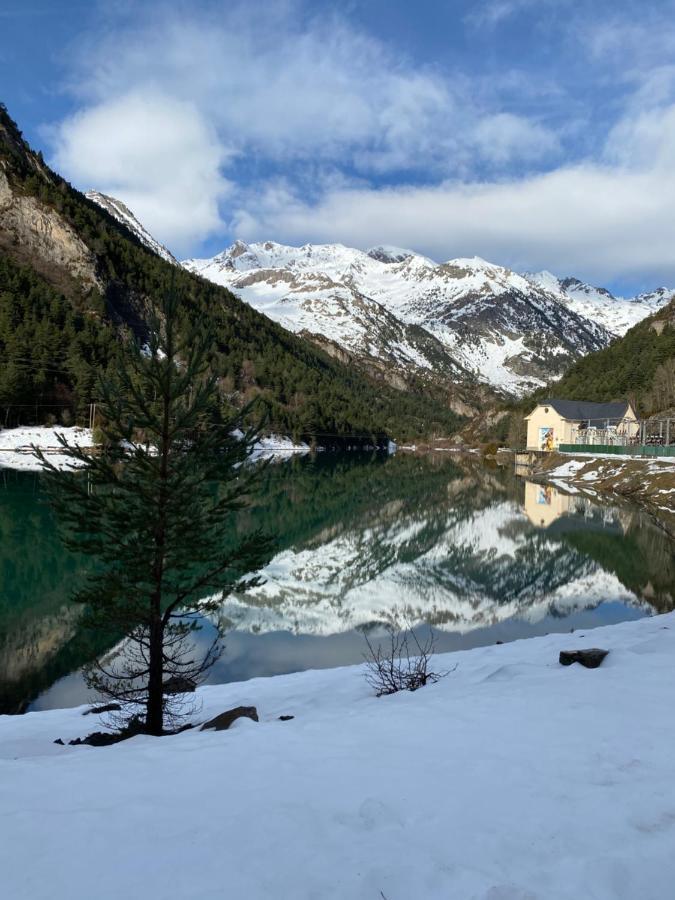 Hotel Bocale Sallent De Gallego Bagian luar foto