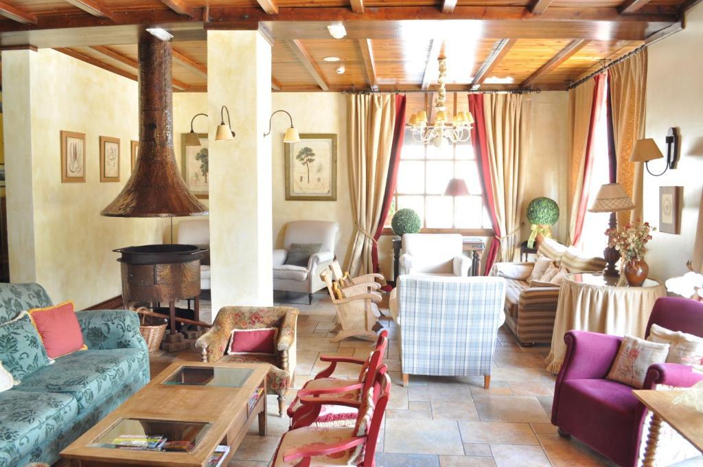 Hotel Bocale Sallent De Gallego Ruang foto